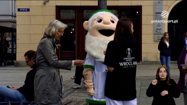 Już niedługo - w środę 28 maja - we Wrocławiu odbędzie się finał Ligi Konferencji. W materiale Mateusza Stefanika wyemitowanym w programie Cafe Futbol zajrzeliśmy za kulisy i zobaczyliśmy, jak idą przygotowania do finału europejskiego pucharu.