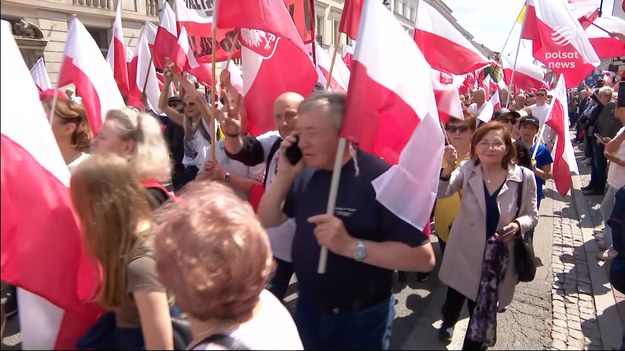 O dwóch marszach i wielkich nadziejach - ich uczestników i organizatorów. Wrażenie robi mobilizacja tych, którzy do Warszawy przyjechali z końca Polski, ale każdy z kandydatów wie, że brak mobilizacji za tydzień będzie końcem marzeń o prezydenturze.Materiał dla "Wydarzeń" przygotowała Monika Celej.