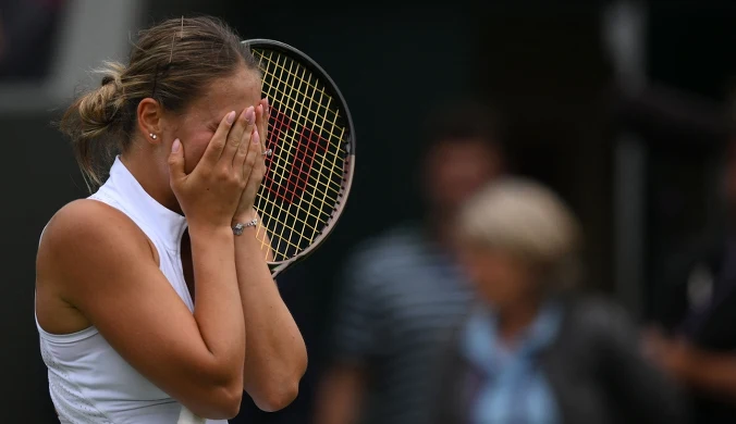 Piękny bój z Sabalenką, a tu szybka porażka w Paryżu. Bolesne zakończenie