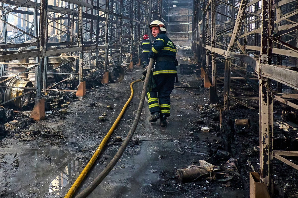 "Rosja od kilkunastu lat patrzy na Ukrainę jako na zbuntowaną prowincję imperium. W perspektywie Moskwy Ukraina nie może funkcjonować jako niezależne państwo, powinna pełnić taką funkcję jak Białoruś czy Czeczenia" - mówił w Radiu RMF24 Wojciech Kozioł z portalu Defence24, politolog, specjalista nauki o bezpieczeństwie. Komentował też zmasowany atak powietrzny Rosji na Ukrainę. 