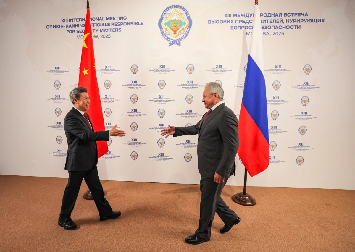 Chiny zaprzeczyły zarzutom, że dostarczają Rosji urządzenia, substancje chemiczne, proch i części zamienne niezbędne do prowadzenia wojny. Na fakt takiej współpracy wskazała ostatnio Ukraina. Rzeczniczka chińskiego MSZ Mao Min określiła zarzuty jako "bezpodstawne".