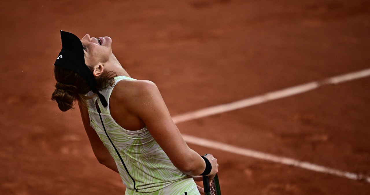 Grała ze Świątek o finał w Paryżu. Teraz tak dobrze nie będzie. Odpadła w pierwszej rundzie