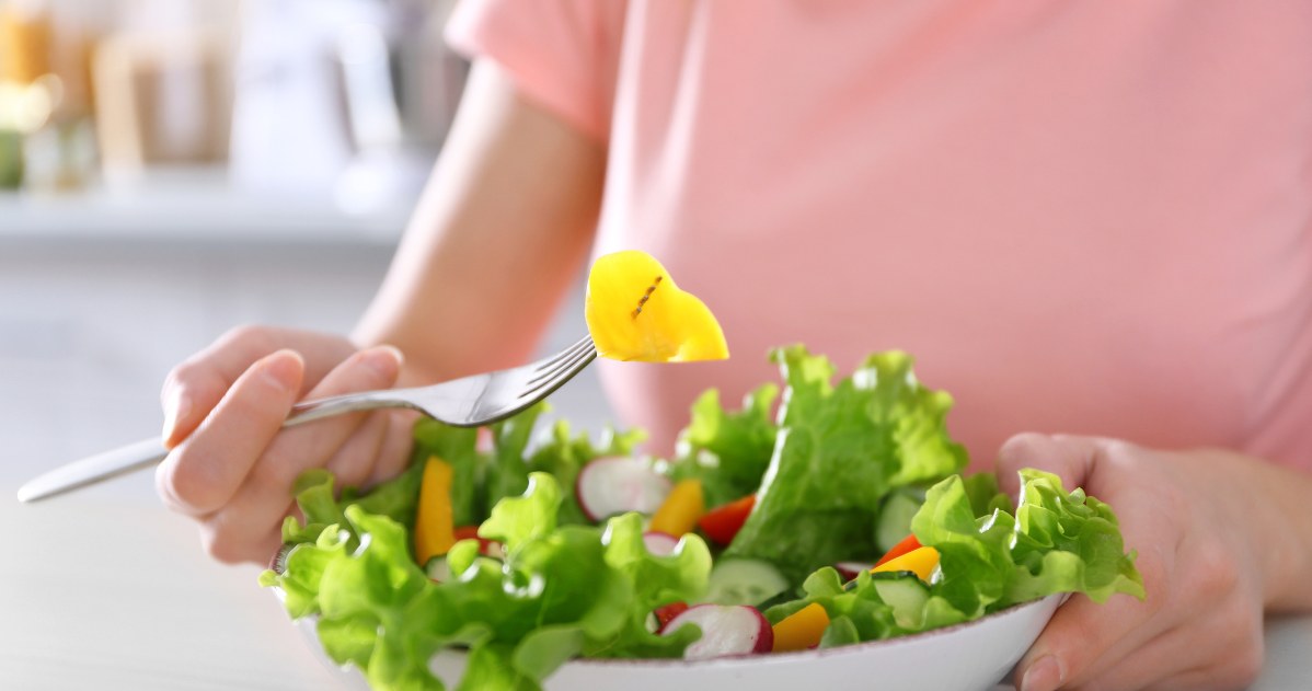 Przywraca równowagę w jelitach. Wpływa też na poziom cholesterolu i wartości CRP