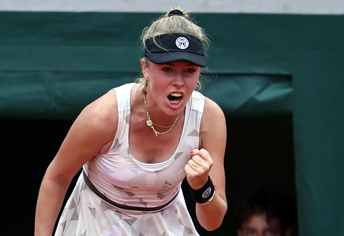 Magdalena Fręch w drugiej rundzie Rolanda Garrosa! Polka pokonała we wtorek Tunezyjkę Ons Jabeur 7:6 (7-4), 6:0. Kolejną rywalką Polki będzie Czeszka Marketa Vondrousova.