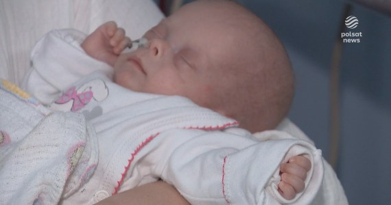 "Wydarzenia": Marysia ważyła 580 gramów. Banki mleka ratują życia noworodków