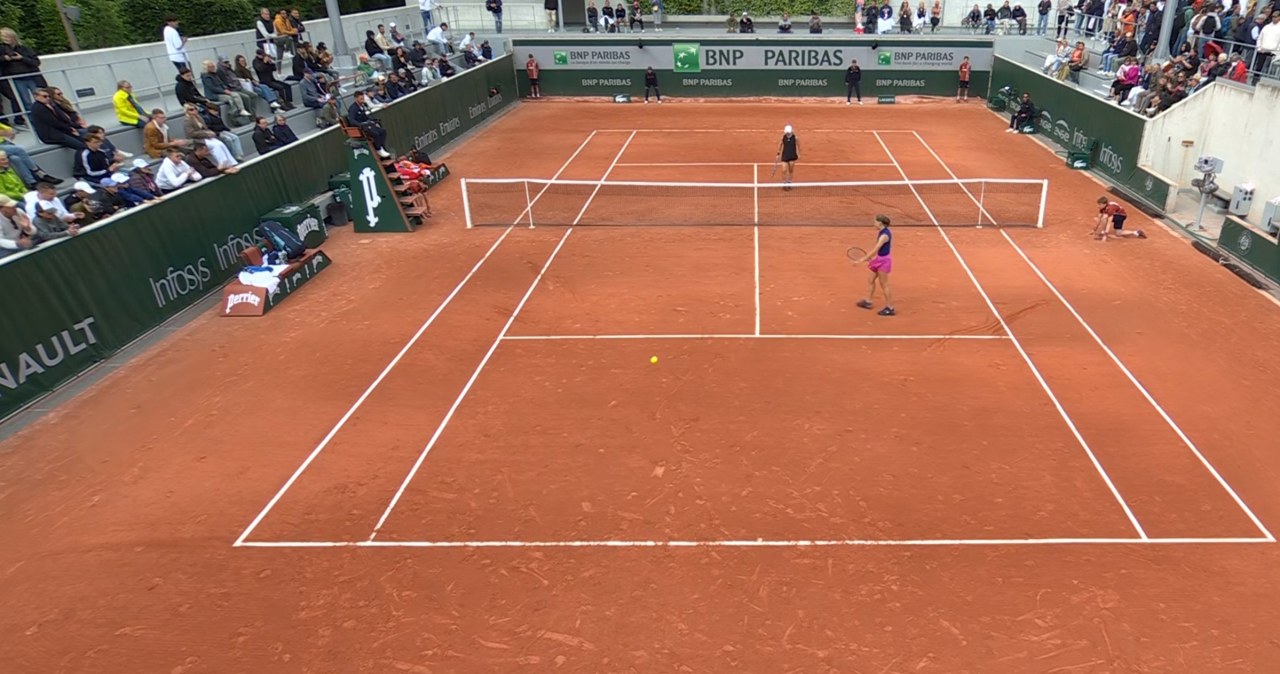 Smutek w rodzinie Andriejewych. 0:6 na start i bolesne pożegnanie z Roland Garros
