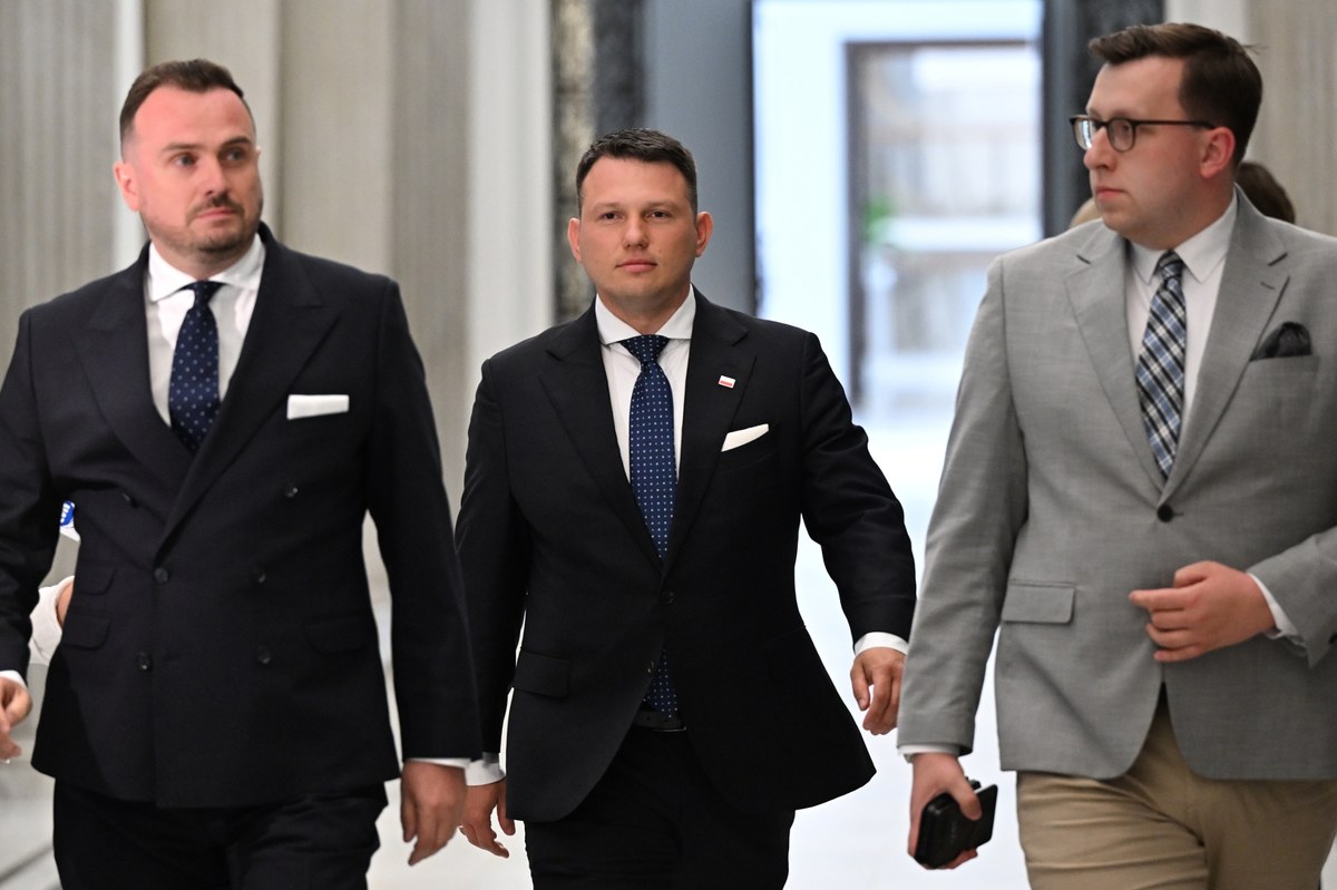 Wygląda na to, że wspólne piwo w jednym z toruńskich lokali Sławomira Mentzena z politykami Koalicji Obywatelskiej, w tym kandydatem tej formacji na urząd prezydenta, może nie mieć przełożenia na polityczną rzeczywistość. Jak ustalił reporter RMF FM Michał Radkowski, Rafał Trzaskowski nie może liczyć na poparcie polityków Konfederacji w II turze wyborów prezydenckich.