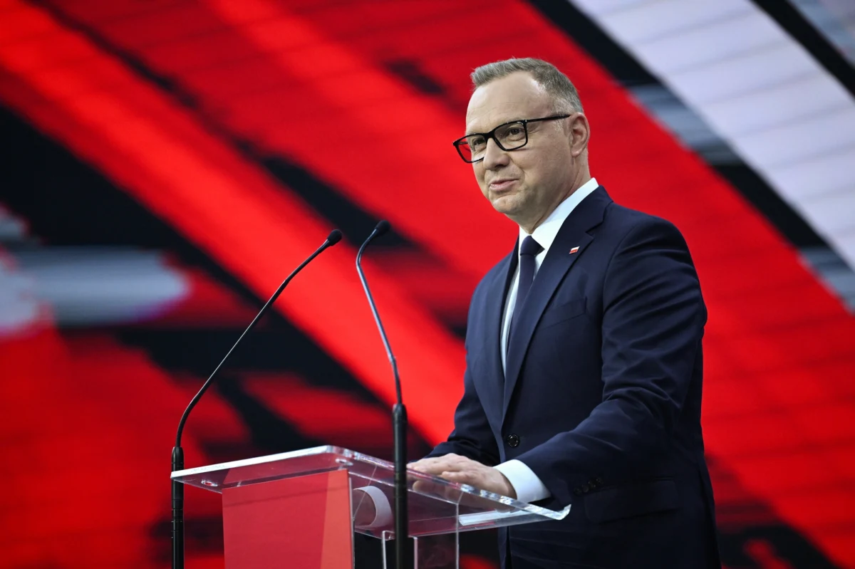 "Kompletny brak klasy i straszliwy poziom politycznego chamstwa" - prezydent Andrzej Duda ocenił, że premier Donald Tusk powołuje się na ludzi o podejrzanej przeszłości, mówiąc o doniesieniach ws. przeszłości Karola Nawrockiego. 