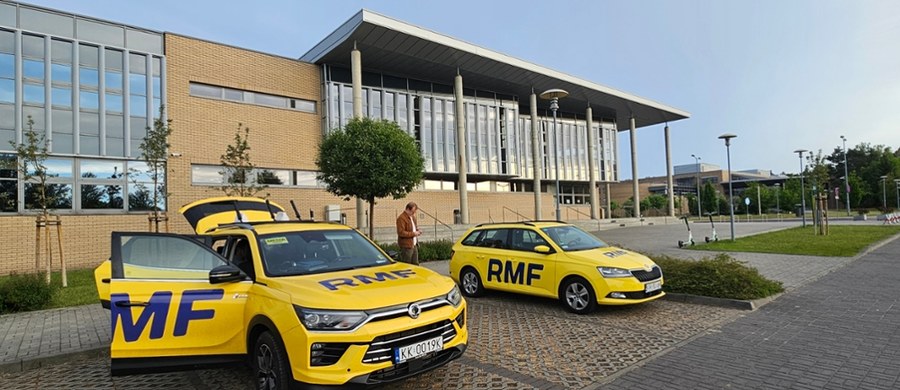 Akcja RMF FM "Twój głos to Twoja przyszłość" zameldowała się dzisiaj w kolejnej miejscowości - niegdyś "bastionie Platformy Obywatelskiej", a teraz raczej "bastionie lewicy". Trzeciego dnia podróży po najbardziej charakterystycznych miejscach - w kontekście pierwszej tury wyborów prezydenckich - odwiedziliśmy Poznań. To tu swój najlepszy wynik uzyskał Adrian Zandberg, a w jednej z dzielnic kandydaci lewicy łącznie zdobyli 31 proc. wszystkich głosów mieszkańców Poznania. Jak będzie w drugiej turze?