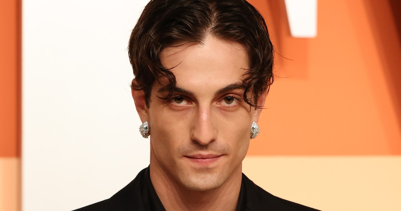 Zalała go fala negatywnych komentarzy. Wokalista odpowiada na krytykę