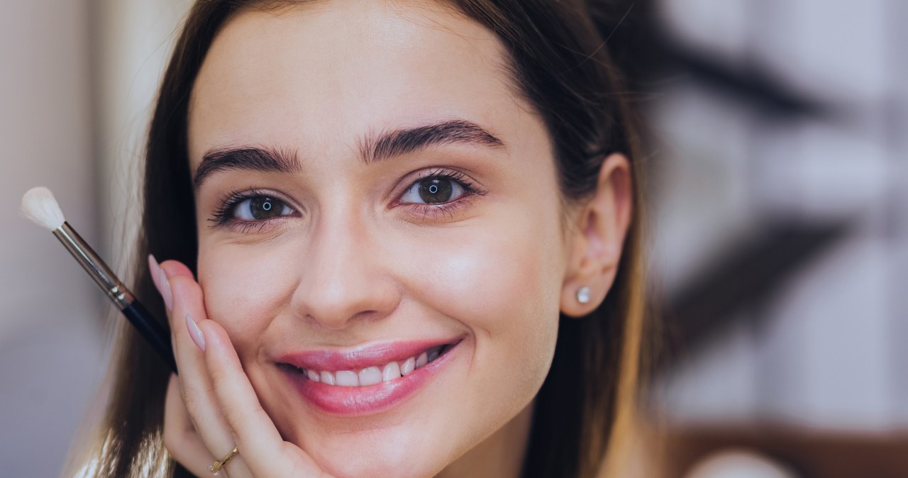 Odmładzający rytuał w 5 minut. Ta maseczka wygładza i rozświetla