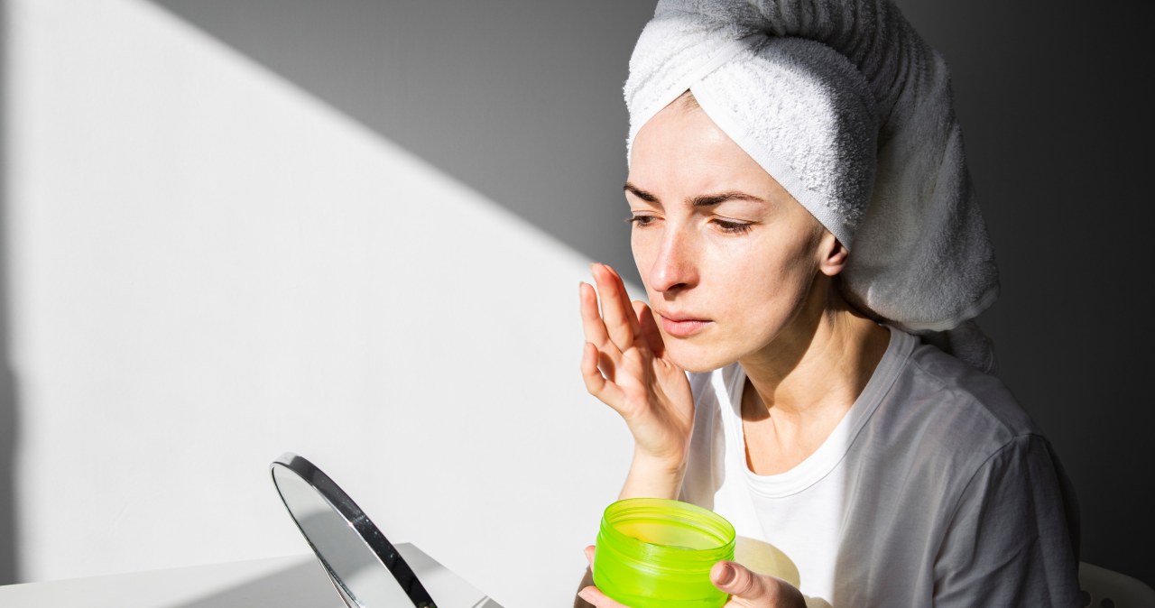 Działa między 22 a 2 w nocy. Efekt? Skóra jak po luksusowym zabiegu