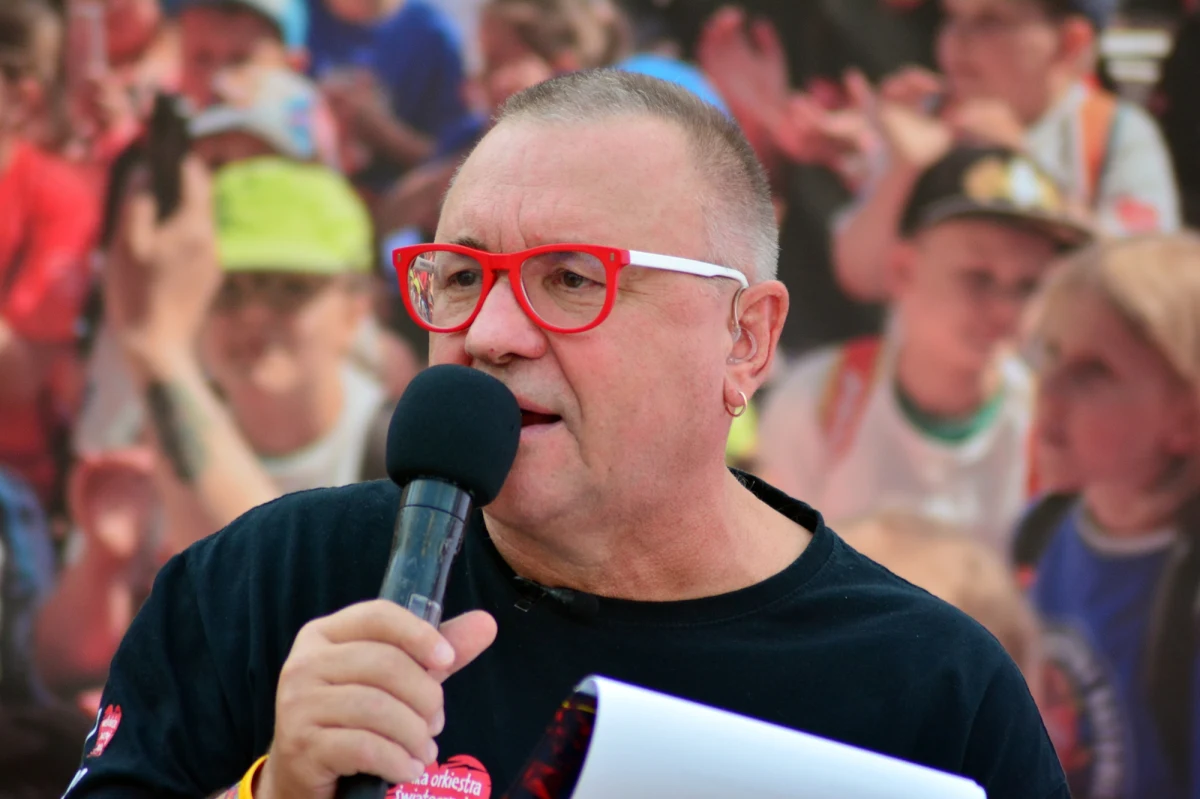 66-letnia emerytka z Torunia Izabela M. odpowie przed sądem za groźby karalne kierowane pod adresem Jerzego Owsiaka. Prokuratura Rejonowa Toruń-Centrum Zachód skierowała przeciwko niej akt oskarżenia. Kobiecie grozi do trzech lat pozbawienia wolności.