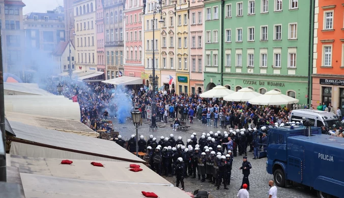 Stanowcza reakcje policji przed finałem LKE. Wsparcie z całego kraju