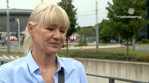 28 maja w Alei Gwiazd Siatkówki w Katowicach uhonorowano kolejne osoby i firmy zasłużone dla tej dyscypliny sportu. Tuż obok Spodka swoje dłonie odcisnęli były selekcjoner reprezentacji Polski Raul Lozano i obecny Nikola Grbić oraz medaliści MŚ i ME Łukasz Kaczmarek i Łukasz Żygadło. Specjalną tablicą upamiętniono także Złotka Niemczyka – Mistrzynie Europy 2003 i 2005 oraz uhonorowano Orlen S.A. z okazji jubileuszu 15-lecia współpracy z PZPS. - Przyjemne jest to, że kibice pamiętają, co zrobiłyśmy - powiedziała w rozmowie z Pauliną Czarnotą-Bojarską z Polsatu Sport Magdalena Śliwa, była reprezentantka Polski.