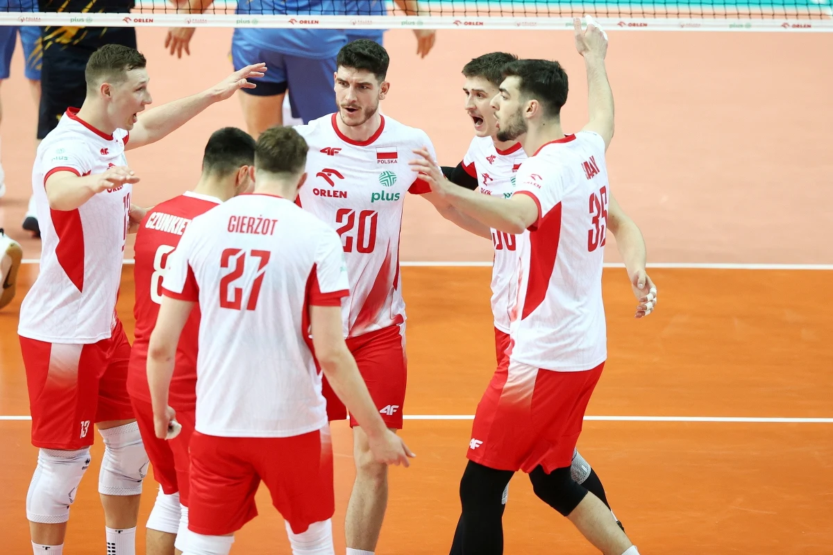 Reprezentacja Polski siatkarzy przegrała w katowickim Spodku z Ukrainą 2:3 (25:22, 25:22, 35:37, 22:25, 7:15) w swoim pierwszym meczu towarzyskiego turnieju Silesia Cup. 