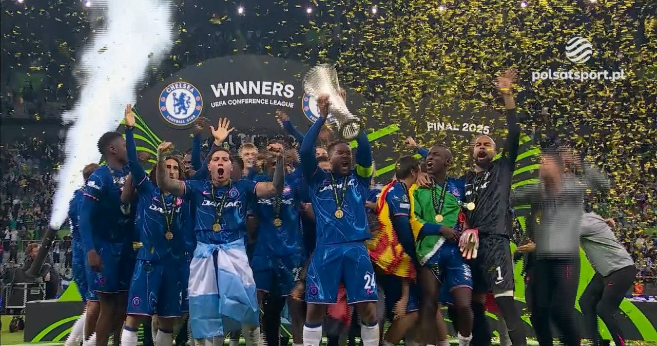 Wrocław świadkiem wielkości – Chelsea wznosi ostatni brakujący puchar! [WIDEO]