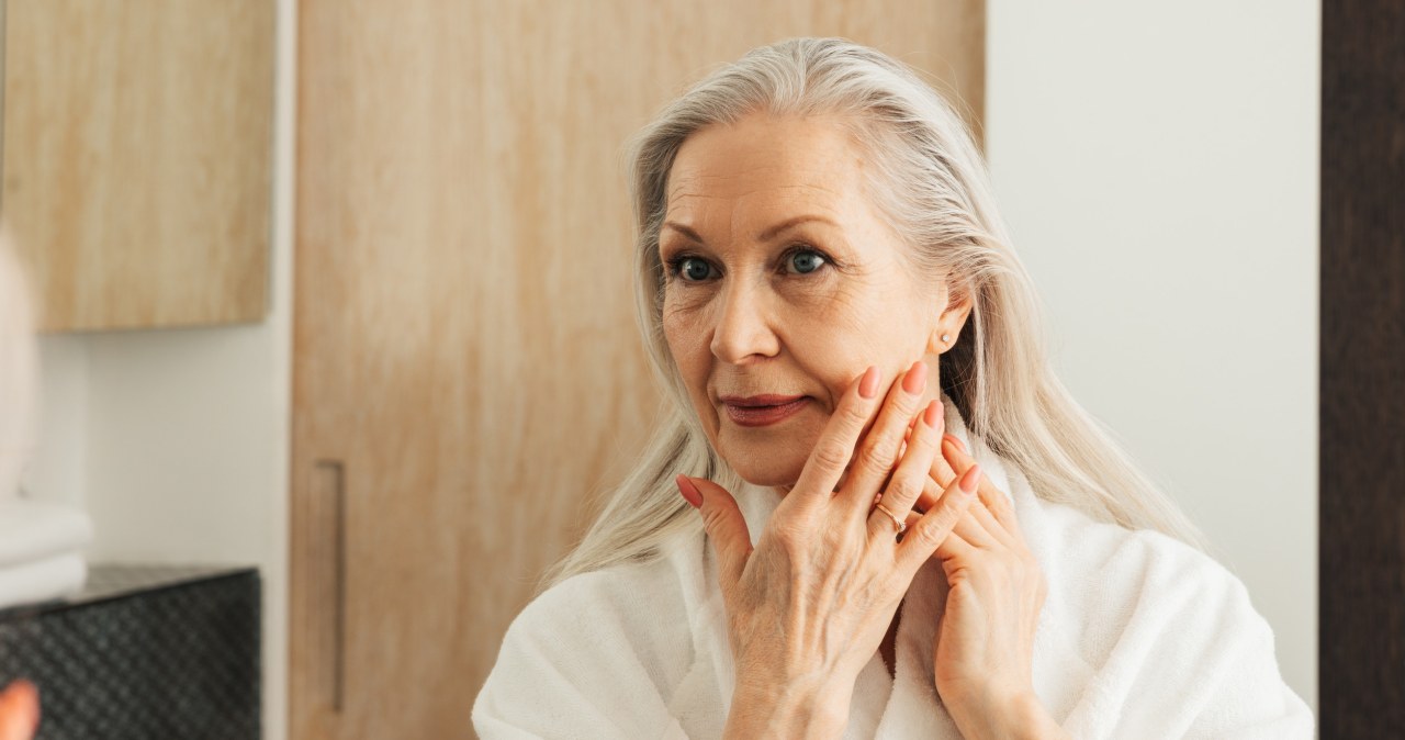 "Wygładza twarz", regeneruje. Polecany dla osób z wrażliwą cerą