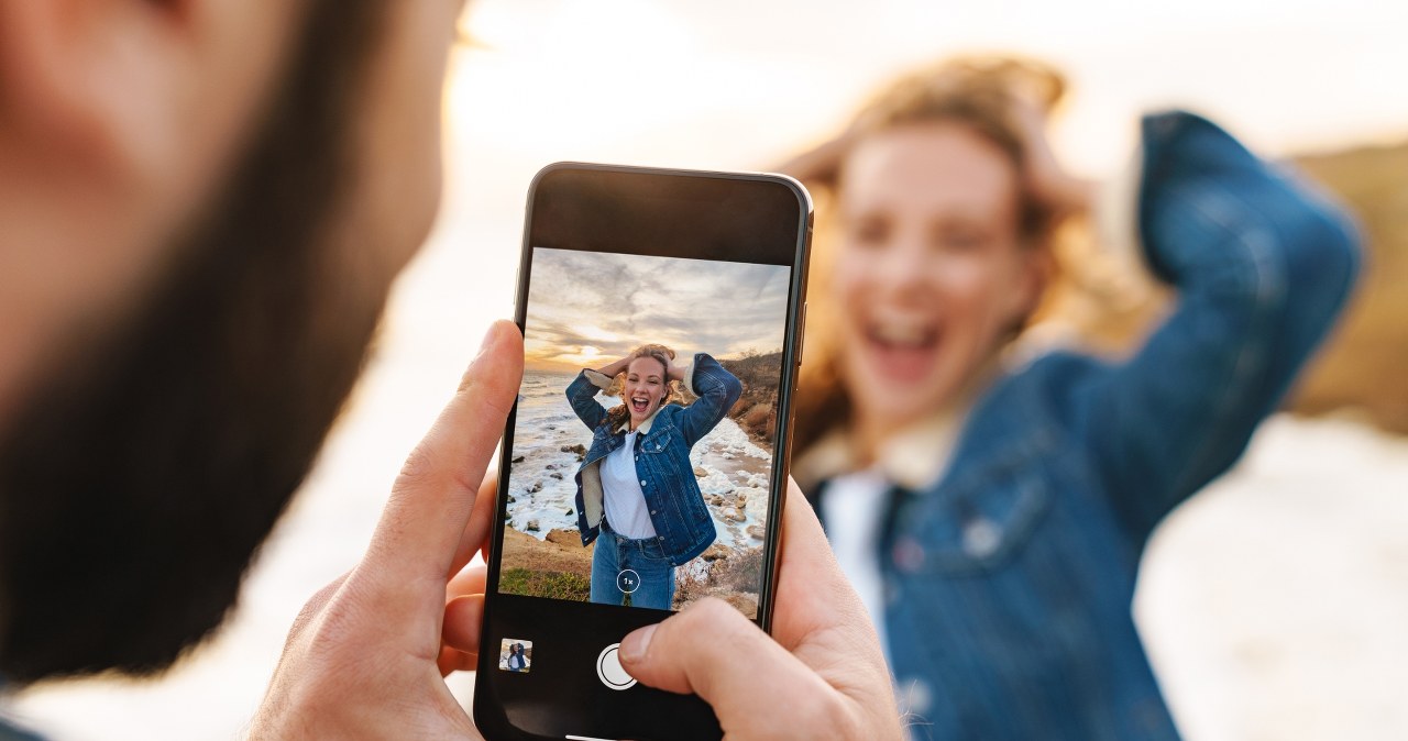 Edytuj zdjęcia z AI. Najlepsze aplikacje, które musisz mieć w telefonie