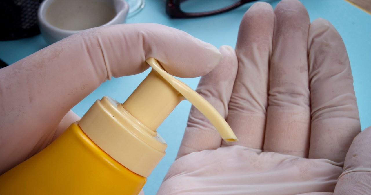 W PRL-u stosowano ją na trądzik, a dziś? Maść wraca do łask