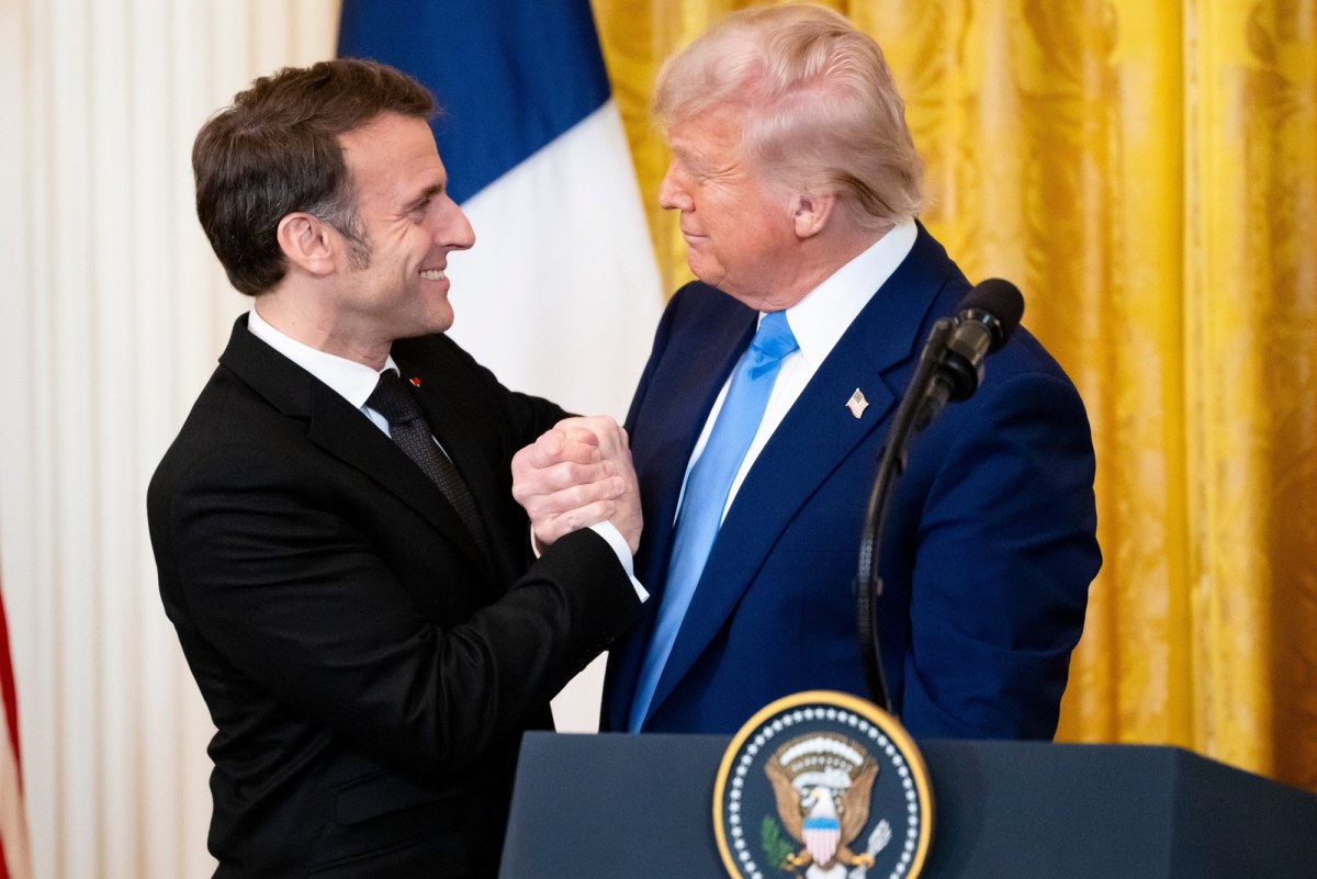 Macron uderzony przez żonę. Trump komentuje i radzi