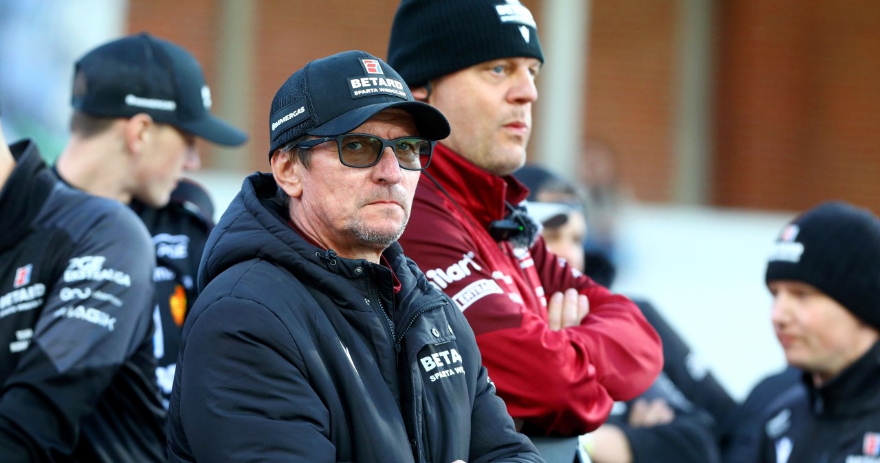 wiadomości,aktualności,Interia Posada trenera wisi na włosku. To może skończyć się rewolucją