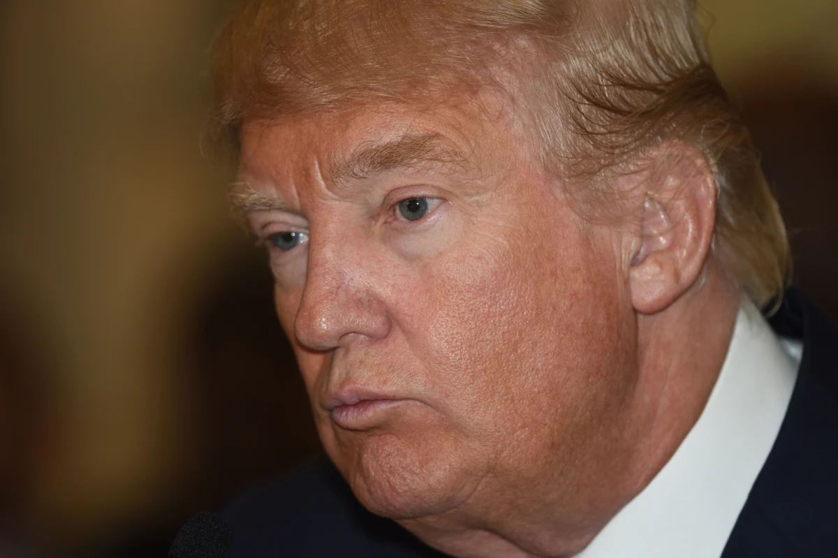 Prezydent Donald Trump ogłosił, że cła na stal i aluminium, importowane do USA, wzrosną 4 czerwca z 25 do 50 procent. Prezydent USA podkreślił podczas spotkania z pracownikami firmy metalurgicznej w Pensylwanii, że "cła" to jego absolutnie ulubione słowo.  
