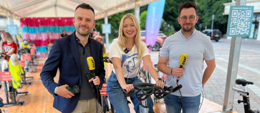 Przez dwa dni na placu Szczepańskim w Krakowie można było połączyć aktywność fizyczną z pomaganiem potrzebującym. Działało tam miasteczko rowerowe, które było elementem charytatywnej akcji "Pomaganie buduje". A już dziś w Ołdrzychowicach Kłodzkich wielka zabawa z okazji Dnia Dziecka.