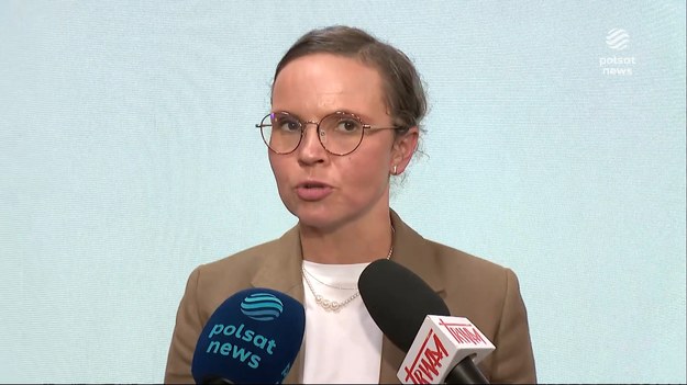Wyniki Exit Poll skomentowali szefowie sztabów wyborczych obydwu kandydatów na prezydenta. - Czekamy na wyniki policzone przez obwodowe, okręgowe komisje, przez PKW. Różnica jest niezwykle mała - powiedział Paweł Szefernaker, szef sztabu Karola Nawrockiego. - Myślę, że wynik na pewno jest przedwczesny, to są tylko exit polle. Będziemy czekać na to, co pojawi się w ciągu najbliższych godzin i to, jak zaczną spływać wyniki z PKW. Myślę, że te wyniki z PKW potwierdzą zwycięstwo Rafała Trzaskowskiego - powiedziała Wioletta Paprocka-Ślusarska, szefowa sztabu Rafała Trzaskowskiego. 