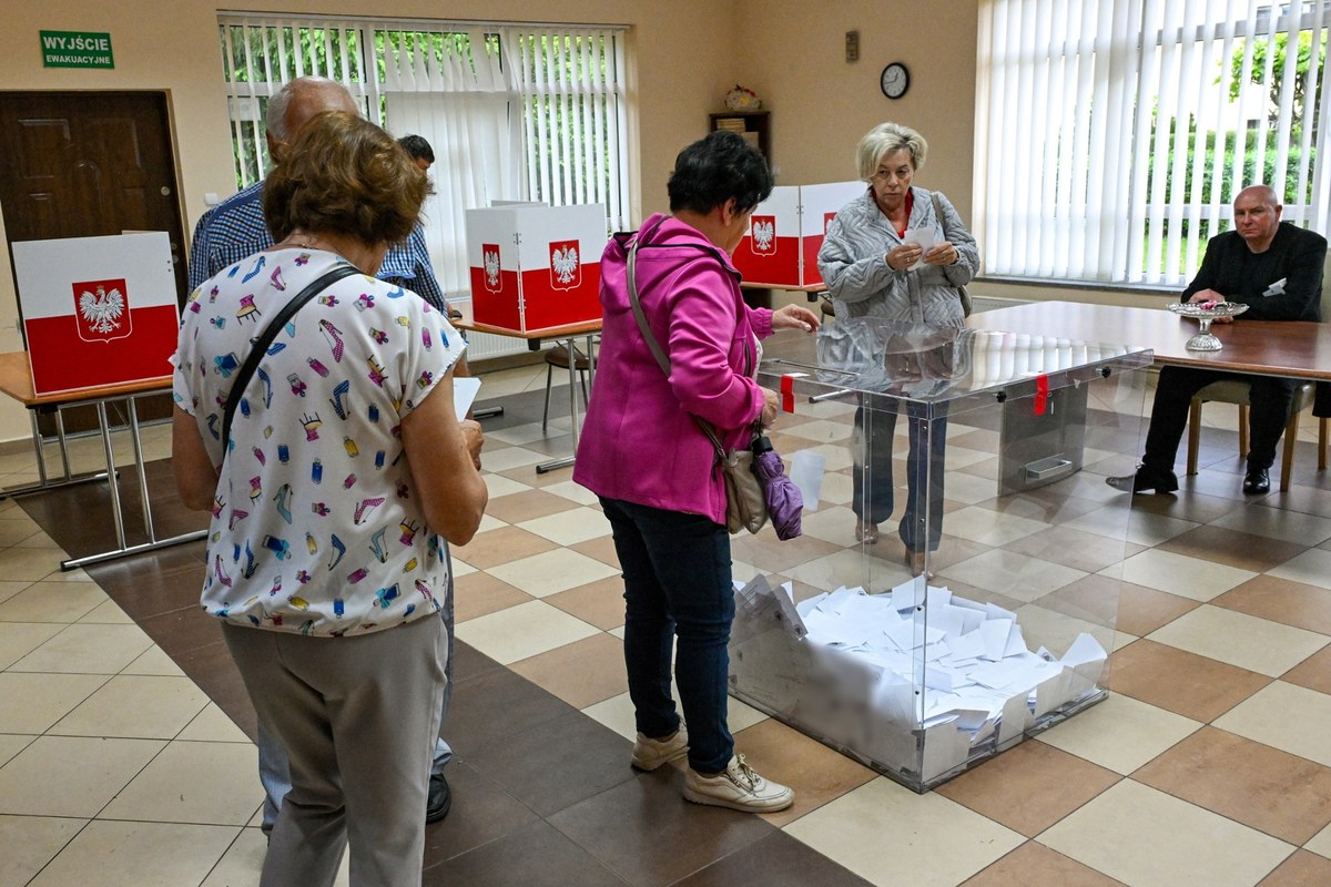 PKW publikuje kolejne dane. Gdzie wygrywa Nawrocki, a gdzie Gospodarz? [RELACJA]