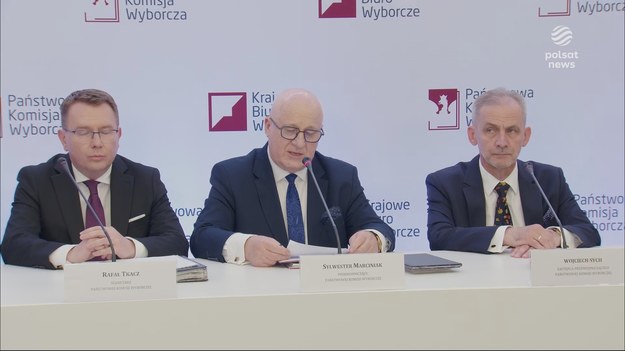 Karol Nawrocki zwyciężył II turę wyborów prezydenckich z wynikiem 50,89 proc. głosów - przekazał przewodniczący PKW Sylwester Marciniak. Jego konkurent Rafał Trzaskowski uzyskał tym samym 49,11 proc. wszystkich głosów. Frekwencja wyniosła rekordowe 71,63 proc.