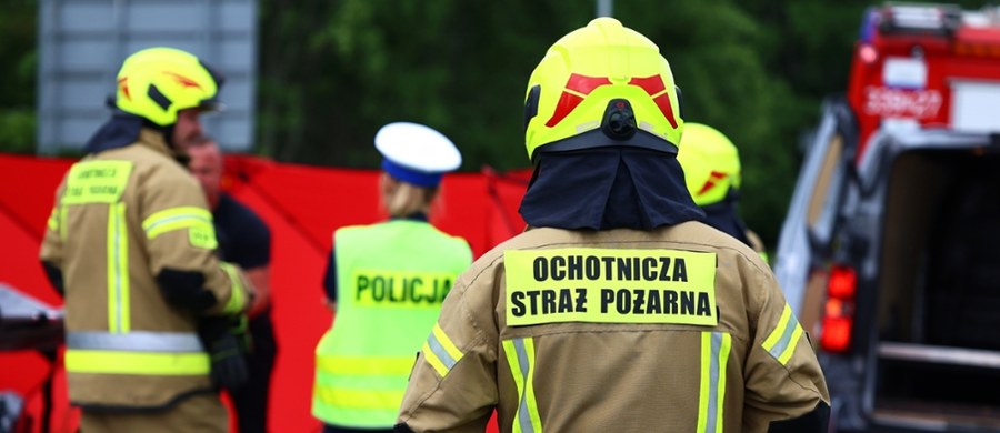 Tragiczny wypadek w Kłodzku na Dolnym Śląsku. Nie żyje kobieta, która wpadła do nieużywanej studni w centrum miasta.