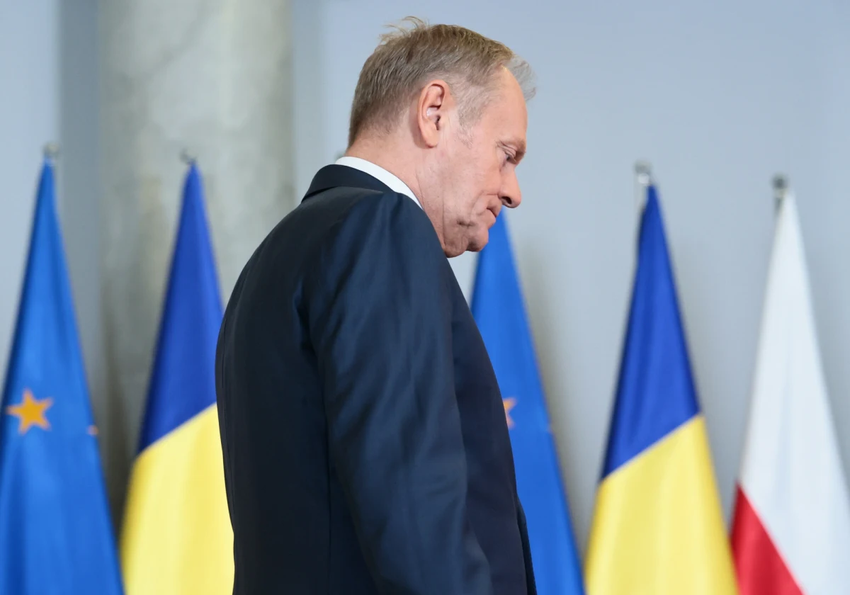 O godzinie 20 premier Donald Tusk ma wygłosić orędzie w specjalnym wystąpieniu telewizyjnym. Informację potwierdzili dziennikarze RMF FM. Do tej pory premier nie pogratulował Karolowi Nawrockiemu po jego zwycięstwie w wyborach.