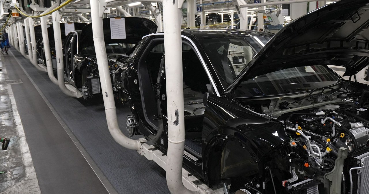 Przesyt marek i problemy ze związkowcami. Przed nowym szefem trudne zadanie