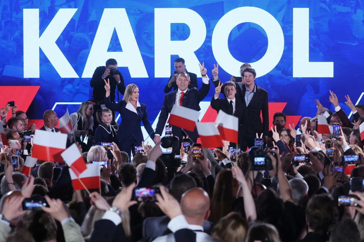 Zwycięzcą II tury wyborów prezydenckich został Karol Nawrocki, który pokonał Rafała Trzaskowskiego. Różnica głosów między nimi wyniosła 370 tysięcy głosów. Co dla sceny politycznej wynika ze zwycięstwa kandydata wspieranego przez PiS? Czy nowy prezydent będzie blokował działania rządu, żeby doprowadzić do przedterminowych wyborów? "To nie musi być korzystne dla ugrupowań opozycyjnych, gdyby nowe wybory były rozpisane tylko dlatego, że prezydent zablokuje wszystkie ustawy. Dla jego wizerunku też nie byłoby to dobre" - mówił prof. Bartłomiej Biskup, politolog z Uniwersytetu Warszawskiego w rozmowie z Tomaszem Terlikowskim na antenie Radia RMF24