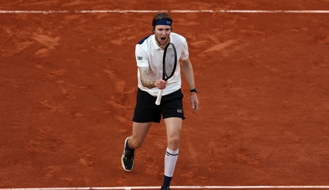 Kolejna sensacja na kortach Rolanda Garrosa. Turniejowa "piątka" za burtą