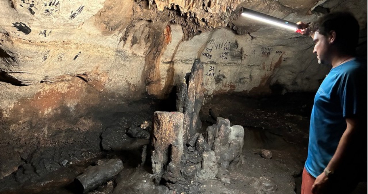 Archeolodzy odkryli ponad 100 tajemniczych struktur w jaskini