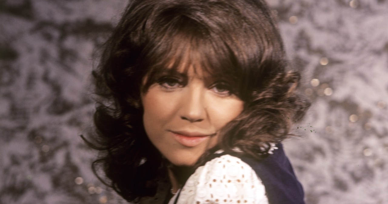 Tą piosenkę śpiewają pokolenia Polaków. Powstała przez złą pogodę