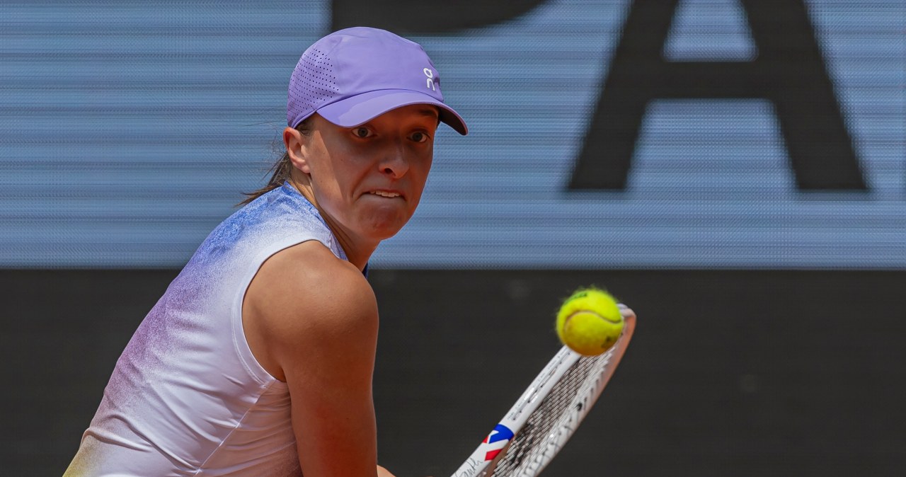 O której godzinie mecz Igi Świątek z Aryną Sabalenką dzisiaj? [TRANSMISJA NA ŻYWO, WYNIK]