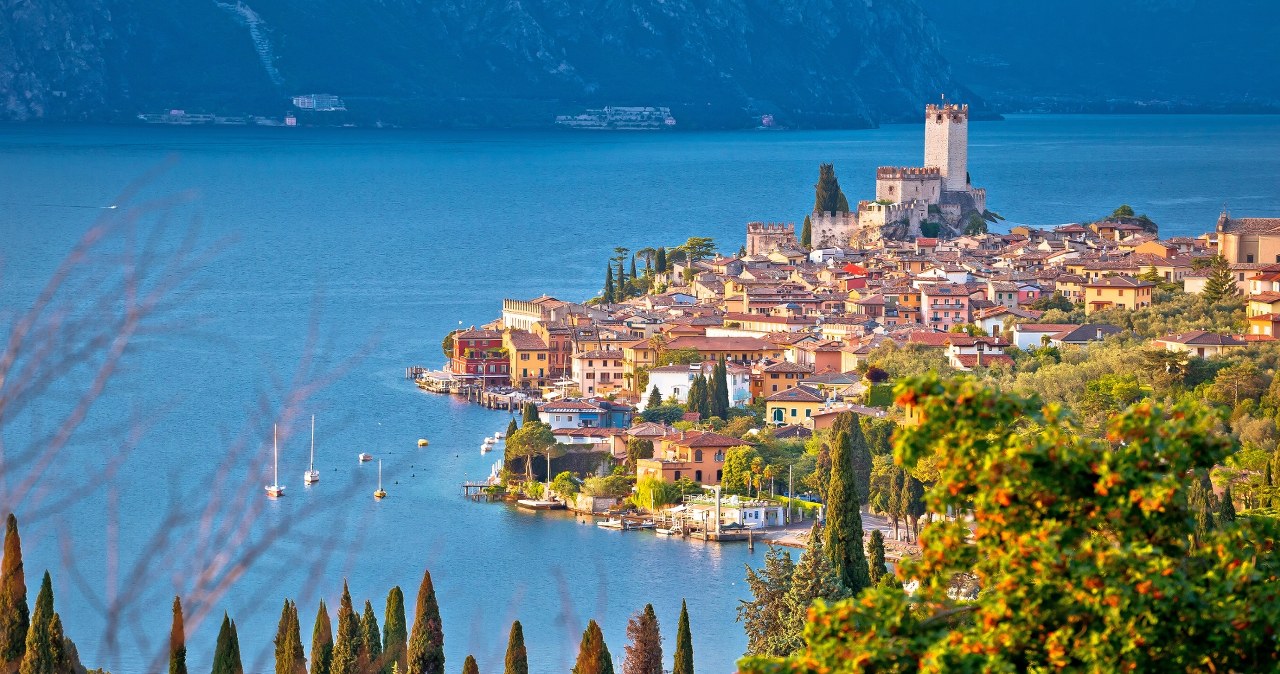 Ciepła woda i łagodny klimat. Trzy włoskie perełki, które zachwycą seniorów