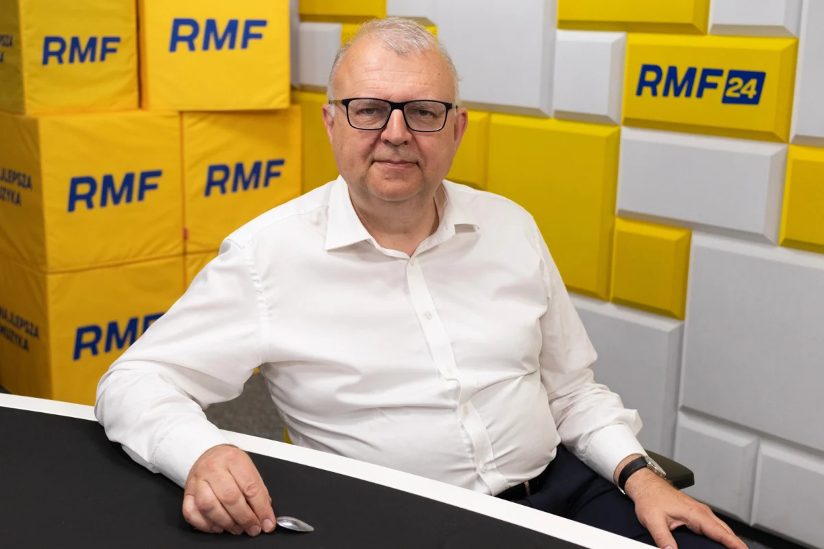 Musi się zmienić sposób rządzenia przez Donalda Tuska - przyznał w Popołudniowej rozmowie w RMF FM Kazimierz Michał Ujazdowski. Senator PSL-Trzeciej Drogi nie szczędził słów krytyki pod adresem Rady Ministrów. "W rządzie nie ma najlepszych ludzi z koalicji" - powiedział, dodając, że gdyby w latach 90. XX wieku doszło do sformowania takiego rządu, to Polska w tamtym czasie nie podołałaby "elementarnym zadaniom".