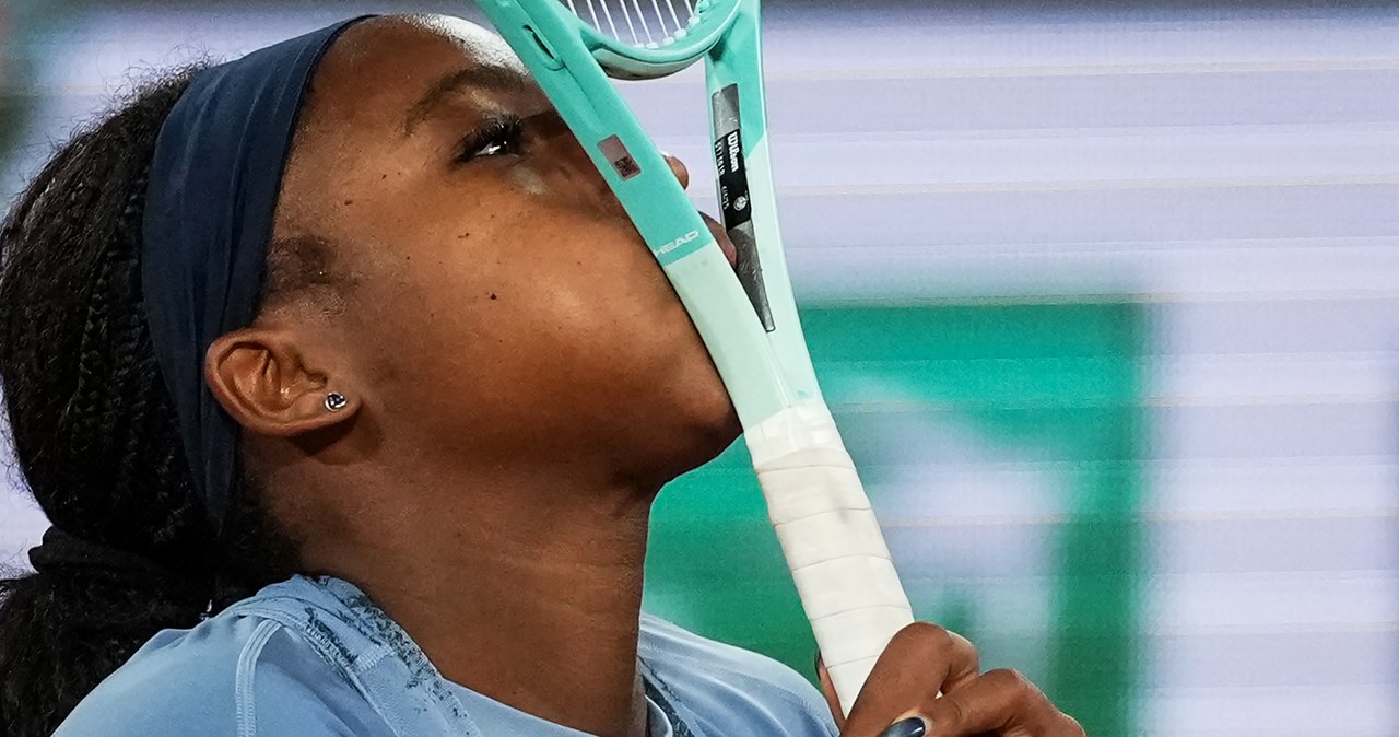 Rezygnacja Gauff, a Polka świętuje. Historyczny moment, Amerykanka za jej plecami