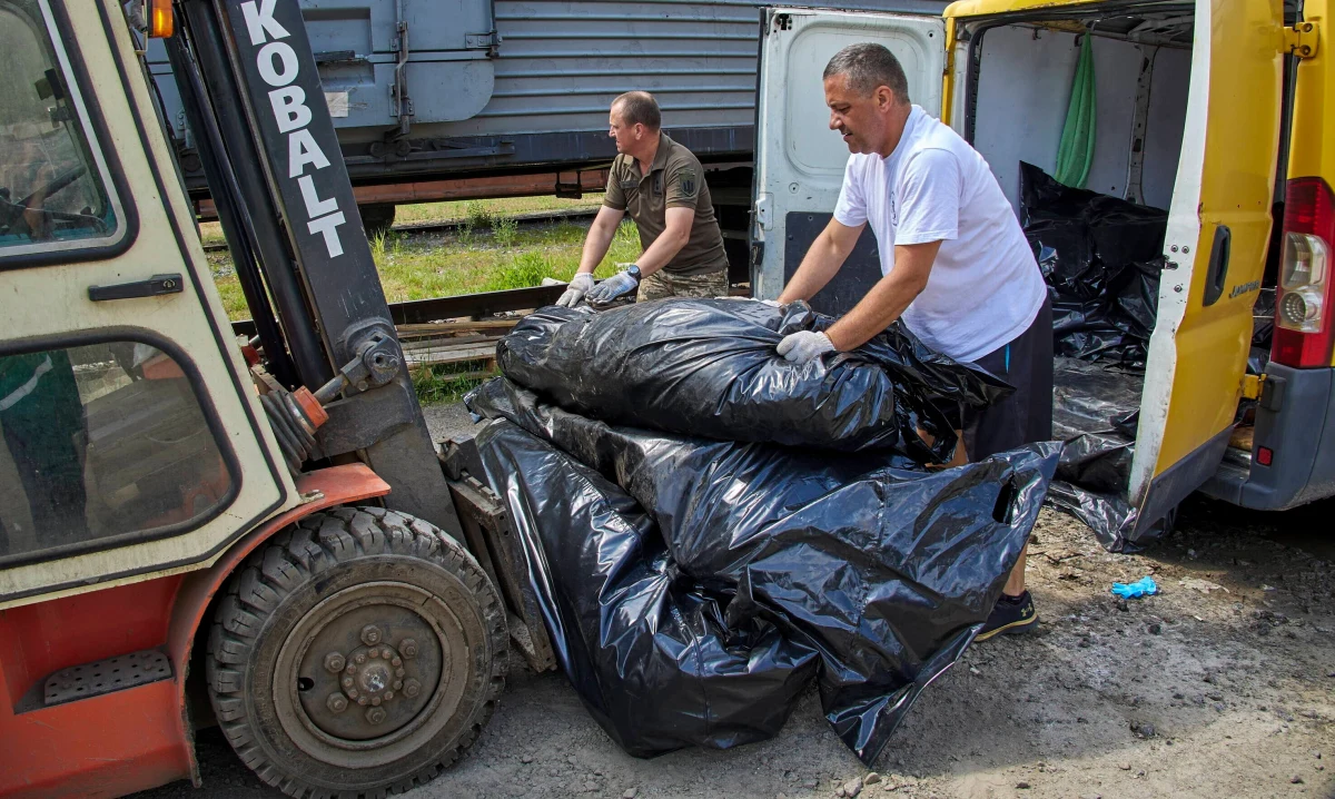 Władimir Putin całkowicie lekceważy życie swoich żołnierzy, o czym świadczą najnowsze szacunki dotyczące rosyjskich strat w wojnie z Ukrainą. Dane podali analitycy z amerykańskiego think tanku Centrum Studiów Strategicznych i Międzynarodowych. Poznaliśmy też straty wśród walczących po stronie Kijowa.