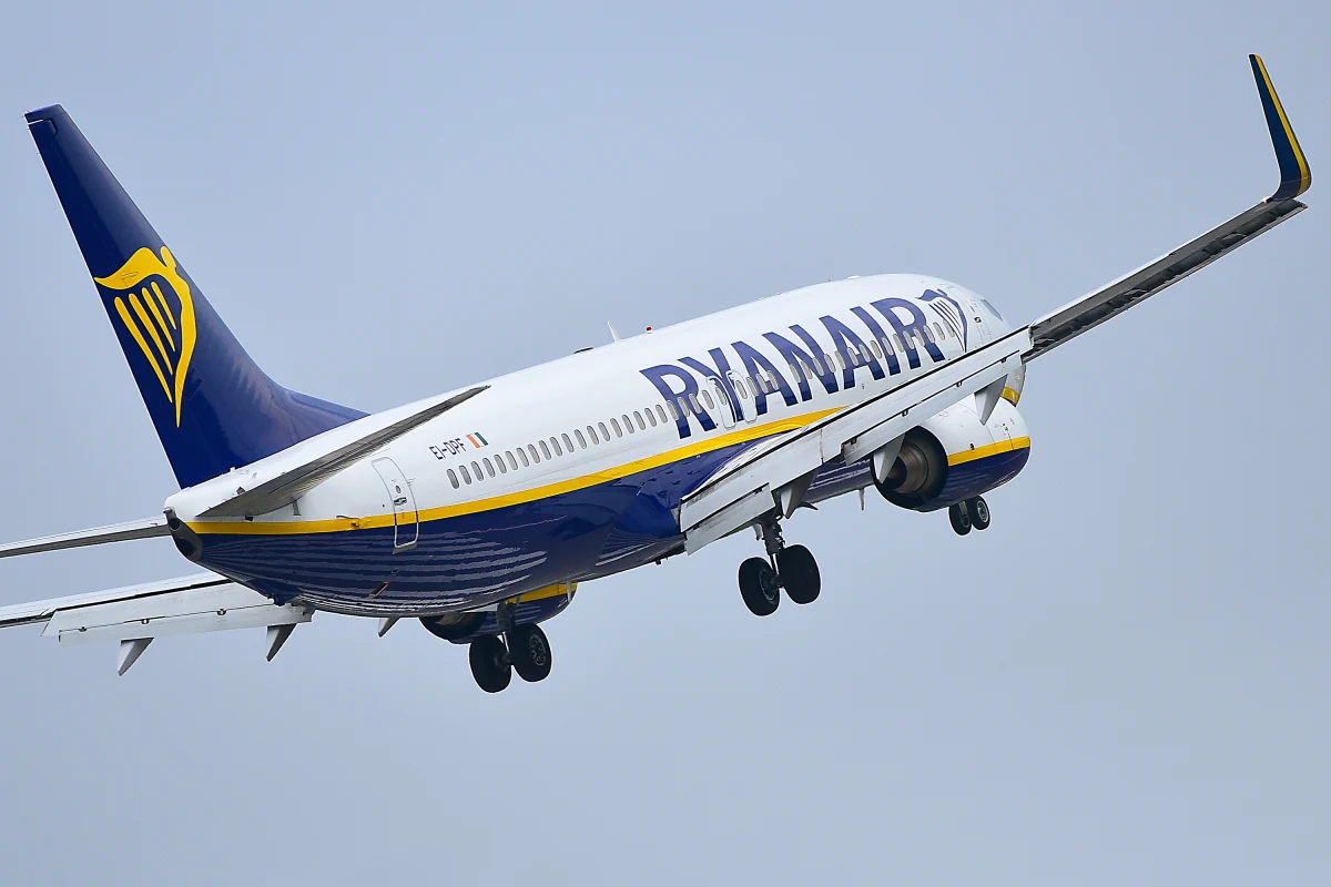 Dziewięć osób zostało rannych w wyniku silnych turbulencji, w jakie wpadł lecący nad Niemcami samolot pasażerski linii lotniczych Ryanair. Maszyna musiała awaryjnie lądować w bawarskim mieście Memmingen.