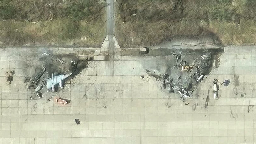 Zdjęcia satelitarne ukazują koszmarne straty w lotnictwie Rosji
