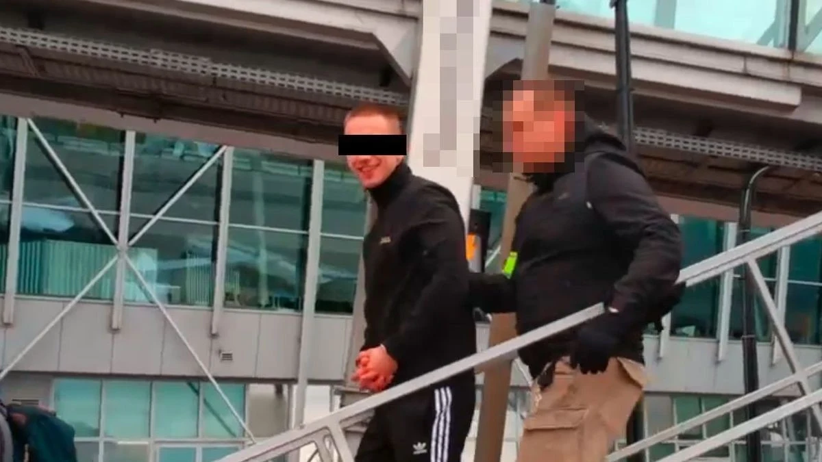 Policyjni "łowcy głów" namierzyli w Holandii poszukiwanego listem gończym 28-letniego mieszkańca Łęcznej w Lubelskiem. Brał on udział w ustawce ze skutkiem śmiertelnym. Do starcia pseudokibiców drużyn z Lublina i Stalowej Woli doszło w 2016 roku na drodze w powiecie radomskim. Zmarł po nim 33-latek ze Stalowej Woli. Zatrzymany i ekstradowany 28-latek to już ostatni pseudokibic poszukiwany w związku z tą sprawą, w której łącznie jest oskarżonych 15 osób.