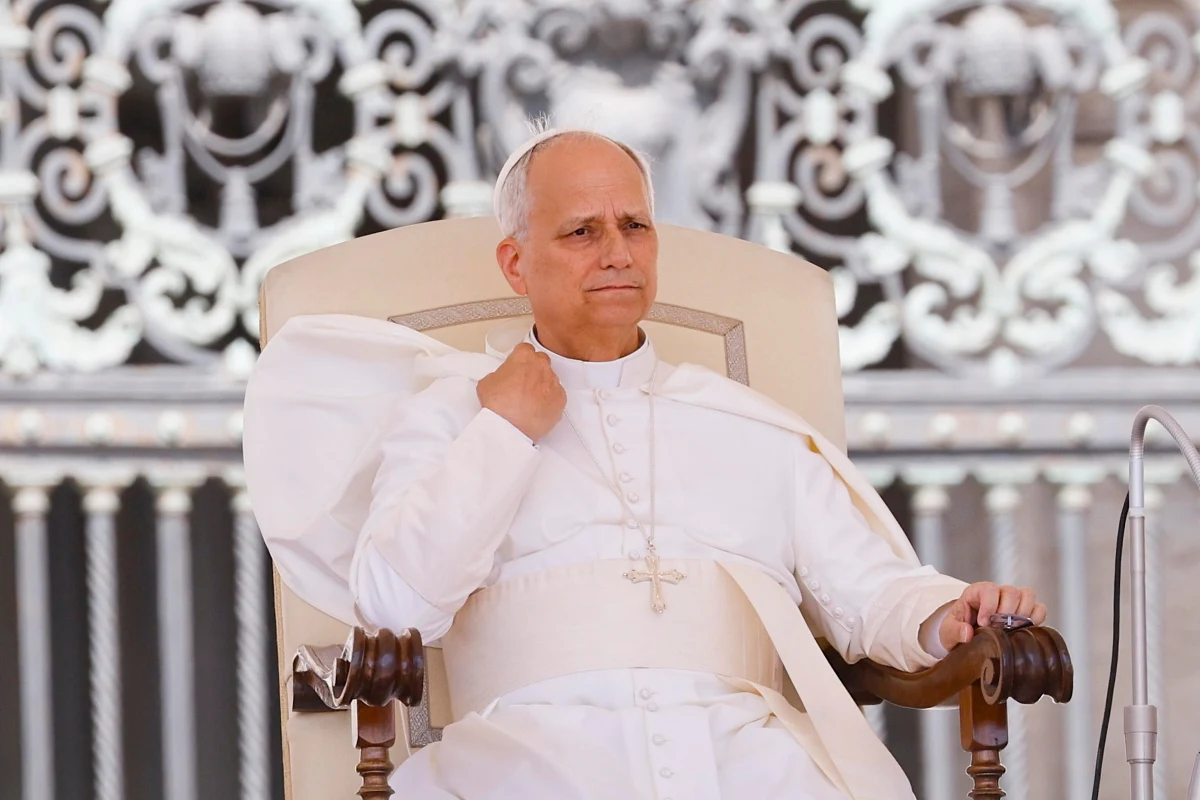 Miliony osób obejrzały setki wygenerowanych przez sztuczną inteligencję fałszywych kazań papieża Leona XIV. Trafiły one do internetu - podała agencja Ansa.