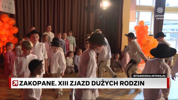 W Zakopanem trwa XIII Ogólnopolski Zjazd Dużych Rodzin. Wydarzenie dedykowane jest rodzicom i dzieciom z całej Polski. Organizatorzy zapraszają do wspólnego świętowania i promowania wartości rodzinnych. Podkreśla to też tegoroczne hasło wydarzenia – „Rodzina górą”. Zjazd potrwa do niedzieli. Wydarzenie organizuje Związek Dużych Rodzin „Trzy Plus”.