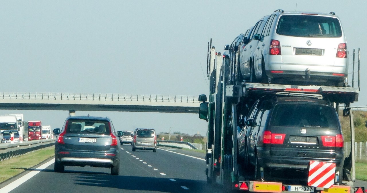 Kupiłeś używane auto? Szykuj 4461 zł. A to dopiero początek