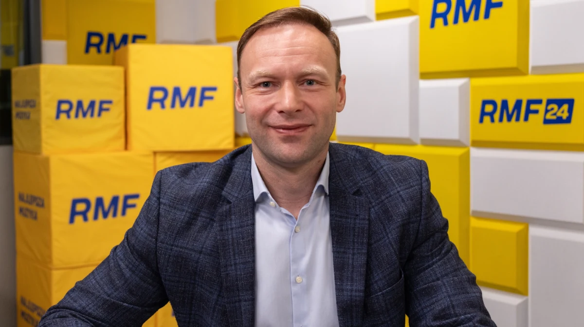 "W polityce najgorsza jest śmieszność i przegrywają politycy śmieszni. Mamy do czynienia z sytuacją ośmieszającą ten rząd" - tak postulaty ponownego przeliczenia głosów w wyborach prezydenckich komentował w Porannej rozmowie w RMF FM szef Gabinetu Prezydenta Marcin Mastalerek. Nie zabrakło gorących komentarzy w związku z burzą w reprezentacji Polski i rezygnacją Roberta Lewandowskiego.